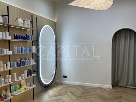 комерційна за адресою вул. Володимирська, 86 а