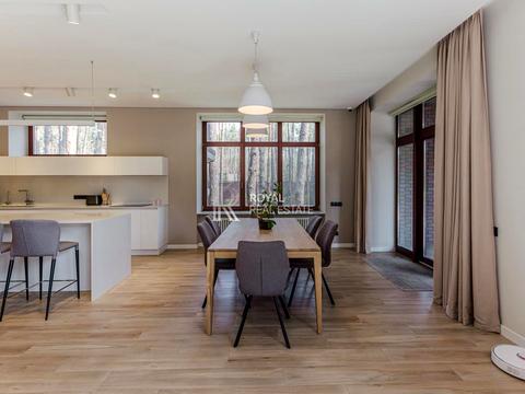 будинок за адресою Лісова вул.