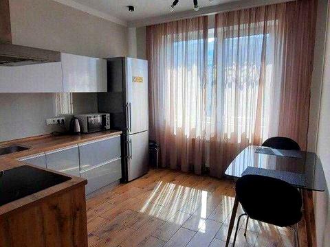 квартира за адресою Перлинна вул., 6