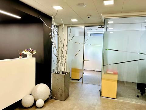 комерційна за адресою Спортивна пл., 3