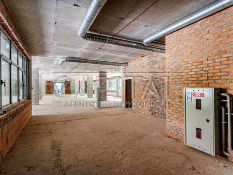 комерційна за адресою Васильківська вул., 37-А