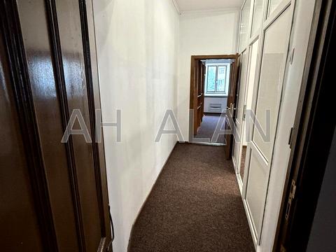 комерційна за адресою Саксаганського вул., 52