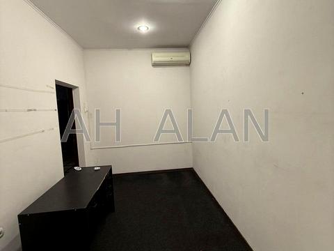 комерційна за адресою Саксаганського вул., 52