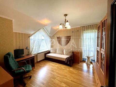 будинок за адресою Володимира Івасюка просп. (Героїв Сталінграду)