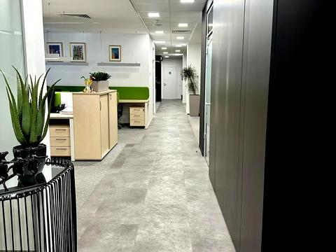 комерційна за адресою Спортивна пл., 3