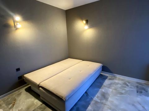 квартира за адресою Залізнична вул., 9