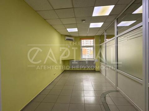 комерційна за адресою Академіка Глушкова просп., 1