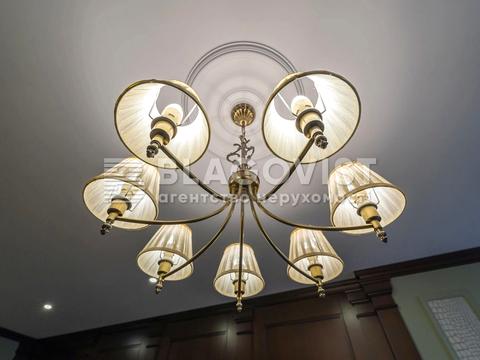 комерційна за адресою Антоновича вул. (Горького), 131