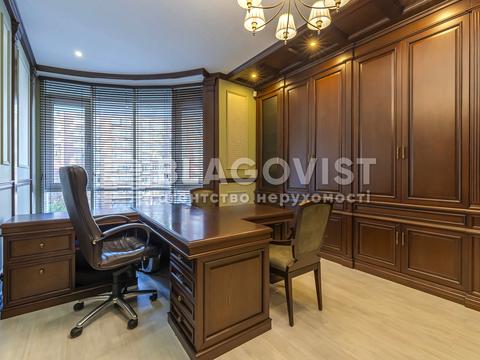 комерційна за адресою Антоновича вул. (Горького), 131