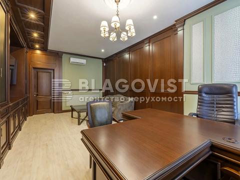 комерційна за адресою Антоновича вул. (Горького), 131