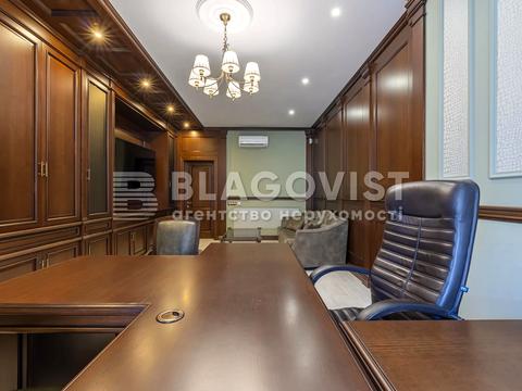 комерційна за адресою Антоновича вул. (Горького), 131