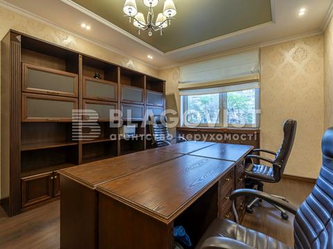 комерційна за адресою Антоновича вул. (Горького), 131