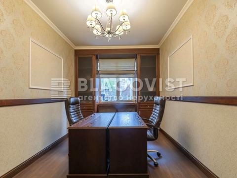 комерційна за адресою Антоновича вул. (Горького), 131