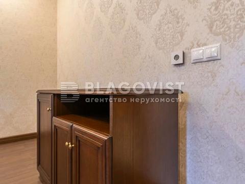 комерційна за адресою Антоновича вул. (Горького), 131