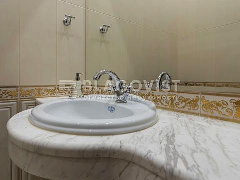 комерційна за адресою Антоновича вул. (Горького), 131