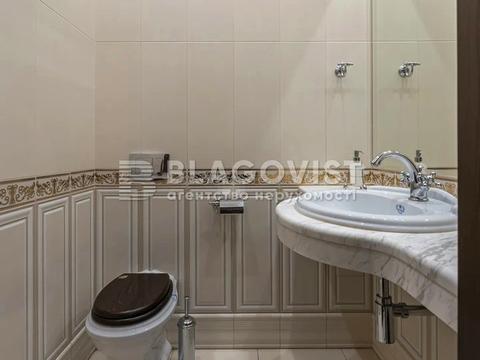 комерційна за адресою Антоновича вул. (Горького), 131