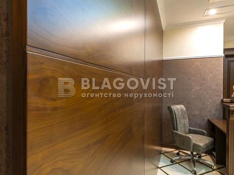 комерційна за адресою Антоновича вул. (Горького), 131