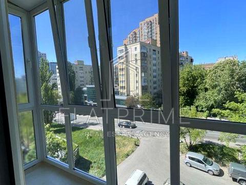 квартира за адресою Євгена Коновальця вул. (Щорса), 18