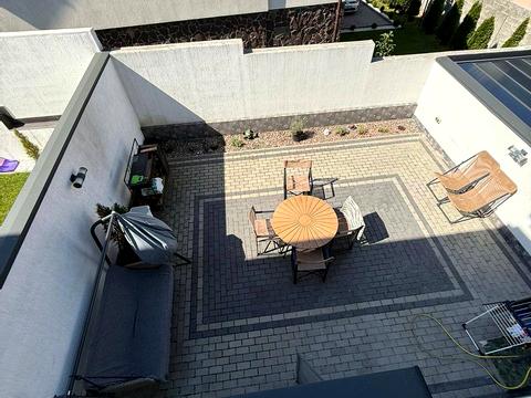 будинок за адресою Озерна, 8Ж