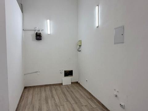 комерційна за адресою Личаківська вул. (), 37а