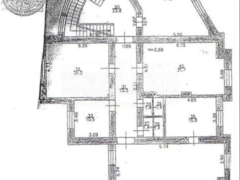 комерційна за адресою Польова вул., 61