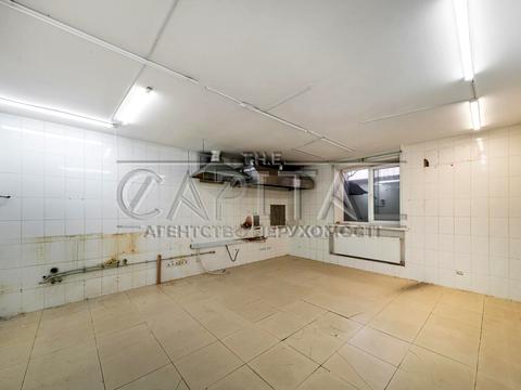 комерційна за адресою Польова вул., 61