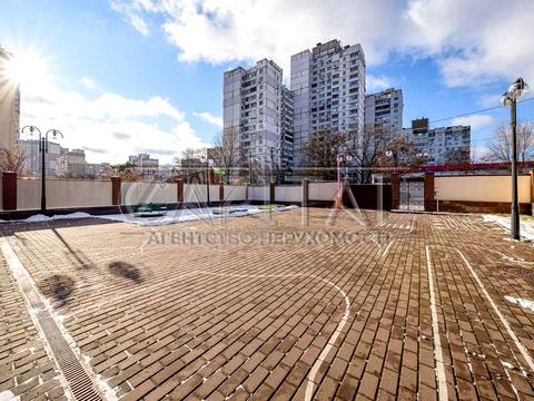 комерційна за адресою Польова вул., 61