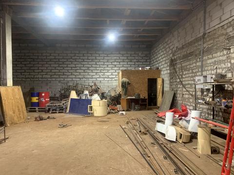 комерційна за адресою Гарнізонна вул., 10