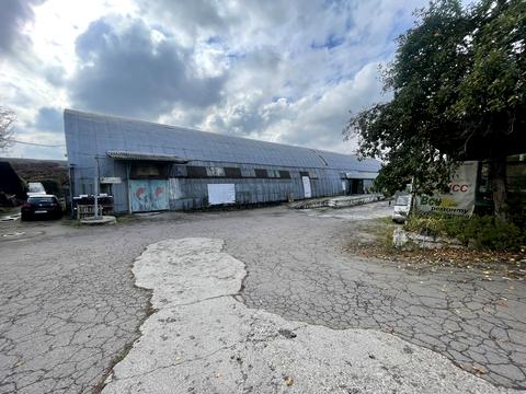 комерційна за адресою Промислова вул., 1