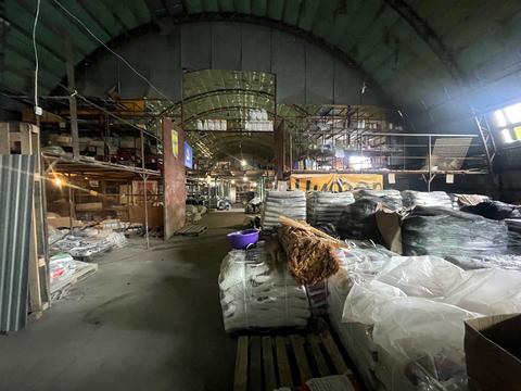 комерційна за адресою Промислова вул., 1