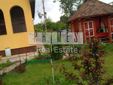 будинок за адресою Квітнева вул.