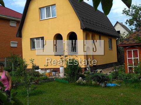 будинок за адресою Квітнева вул.