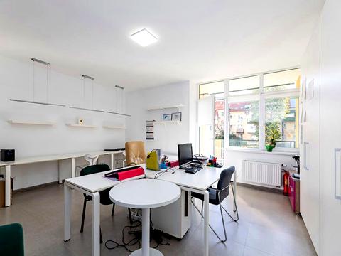 комерційна за адресою Стрийська вул., 86