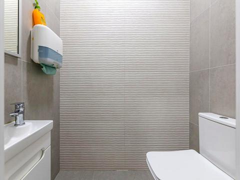 комерційна за адресою Стрийська вул., 86