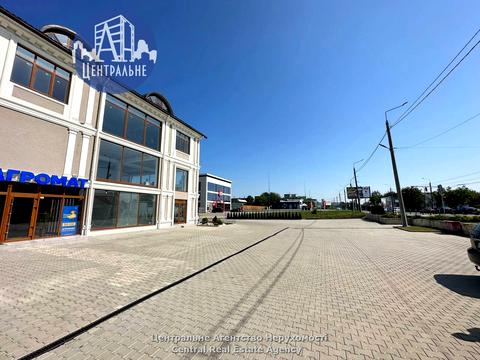 комерційна за адресою Хотинська вул., 39в