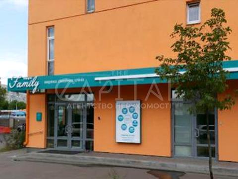 комерційна за адресою Регенераторна вул., 4