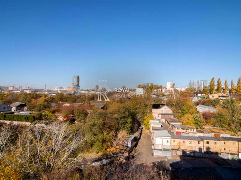 комерційна за адресою Тиха вул., 19