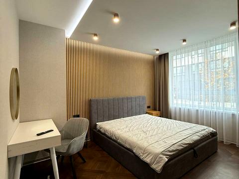 квартира за адресою Топольна вул., 4г