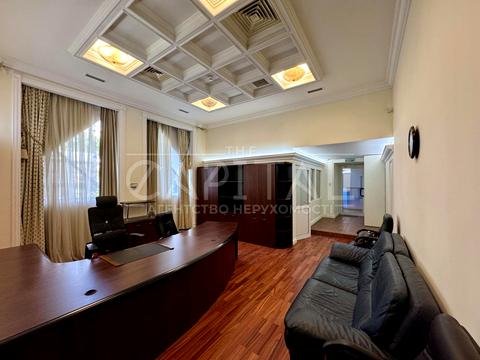 комерційна за адресою Дарвіна вул., 12