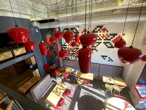 комерційна за адресою Ангелів пл. (Стефана Яворського), 1