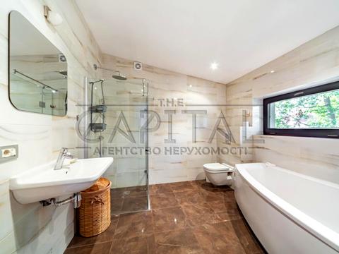 дом по адресу вул. Патріарха Володимира Романюка