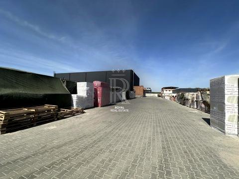 комерційна за адресою Чорновола, 10