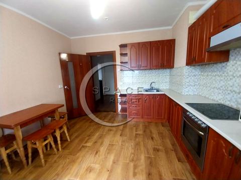 квартира за адресою Академіка Глушкова просп., 9е