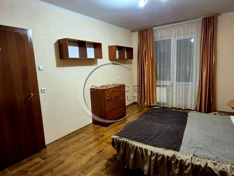 квартира за адресою Академіка Глушкова просп., 9е