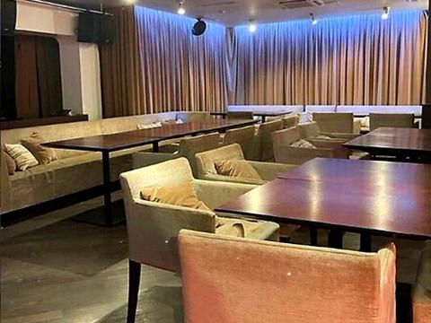 комерційна за адресою Госпітальна вул., 12