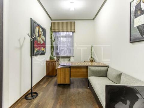 комерційна за адресою Богдана Хмельницького вул., 9-Б