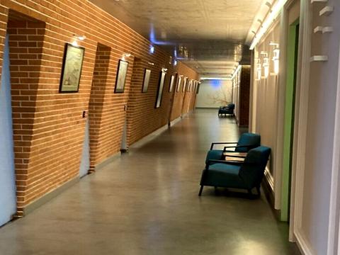 коммерческая по адресу Андрея Верхогляда ул. (Михайла Драгомирова), 19