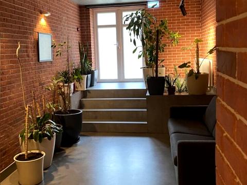 коммерческая по адресу Андрея Верхогляда ул. (Михайла Драгомирова), 19