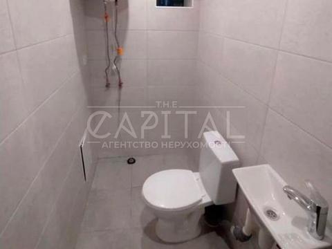 комерційна за адресою Івана Франка вул., 12