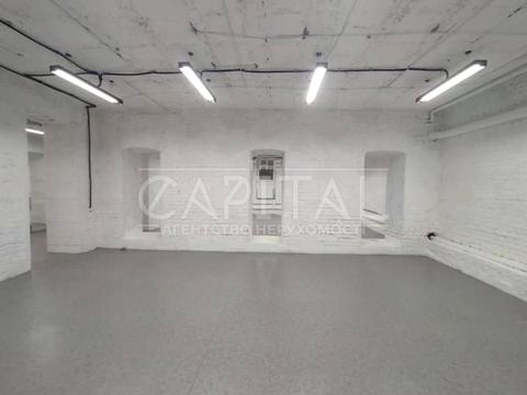 комерційна за адресою Івана Франка вул., 12